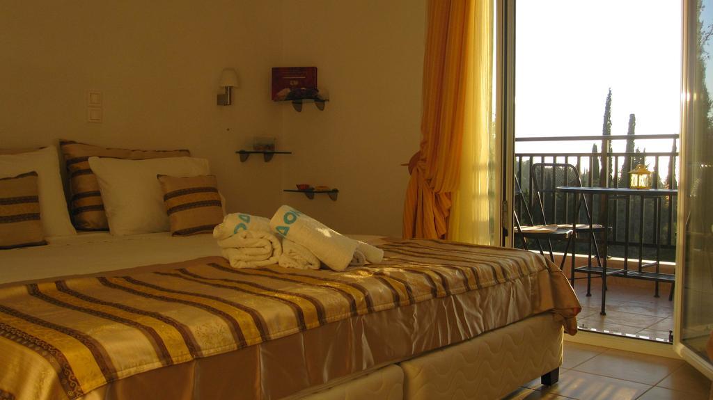 Rodon Apartments Tsoukaladhes Phòng bức ảnh